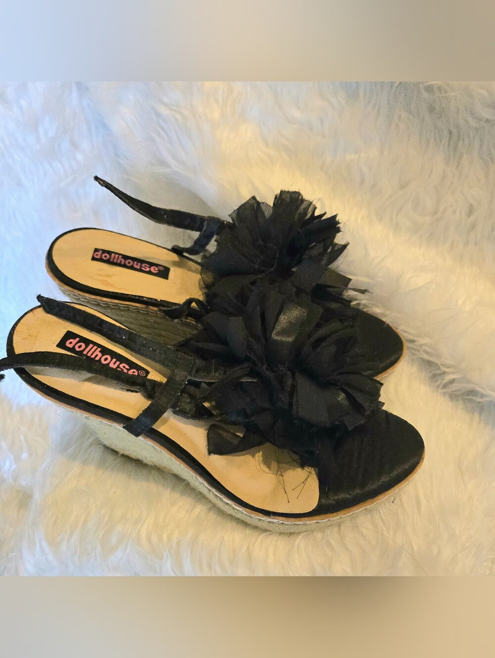 Dollhouse Women's Black Floral Ruffle Espadrille Wedge Sandals Size 8.5